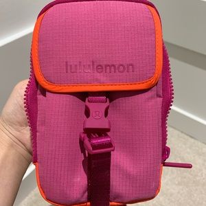Lululemon zip top crossbody bag